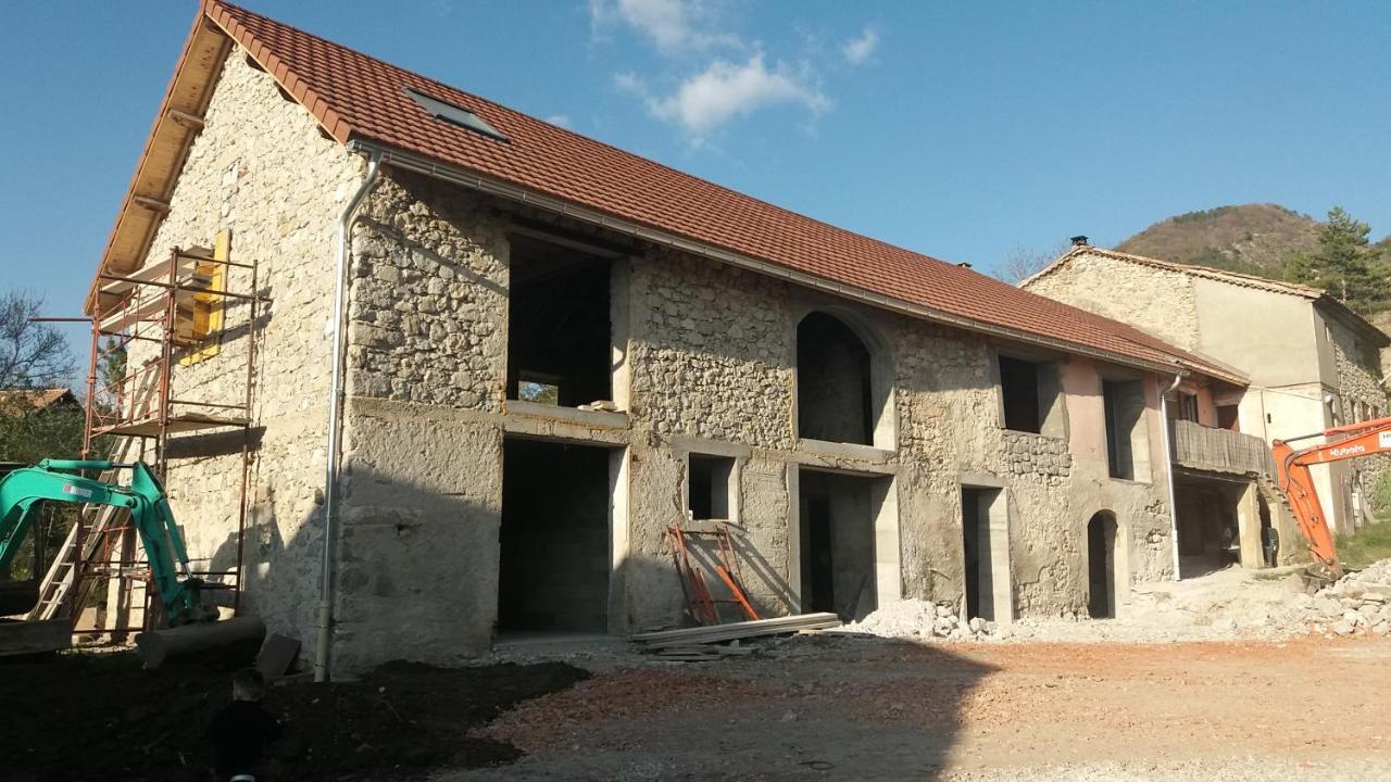 Le Petit Begou Bed & Breakfast Saint-Auban-d'Oze Exterior photo
